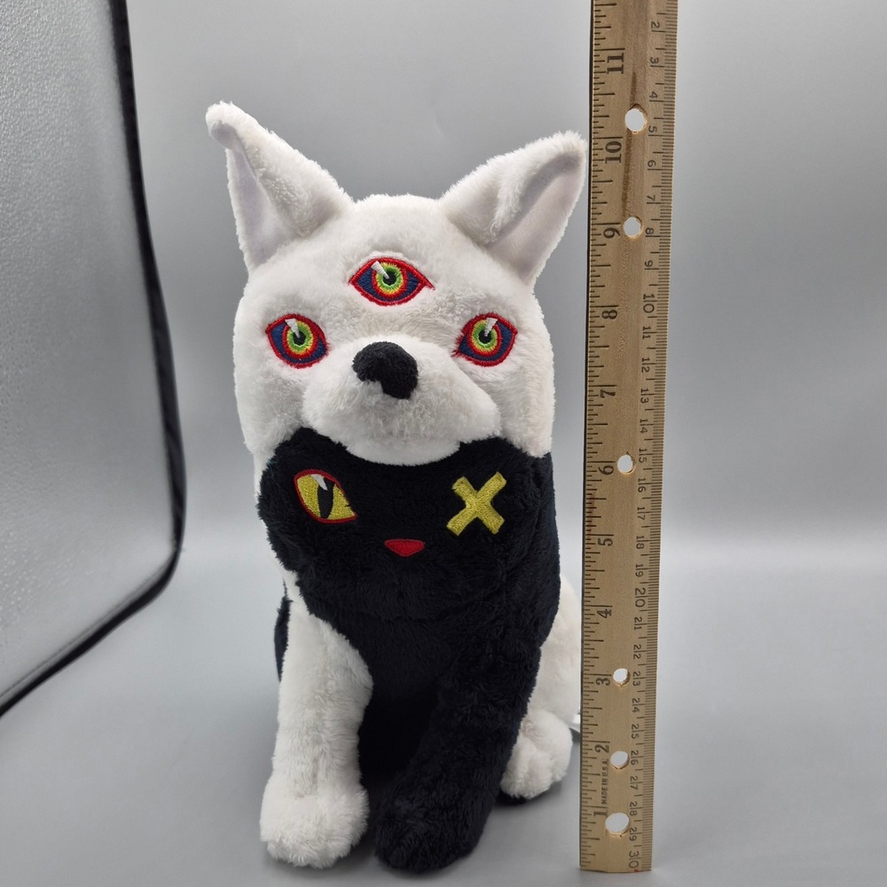 Meow Wolf Surrealist Three Eyed Wolf Cat Hybrid Plush Black White Art Toy 2022 - Picture 7 of 7